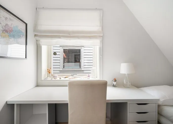 Scandinavian Hideaway I Private Balcony Lägenhet *